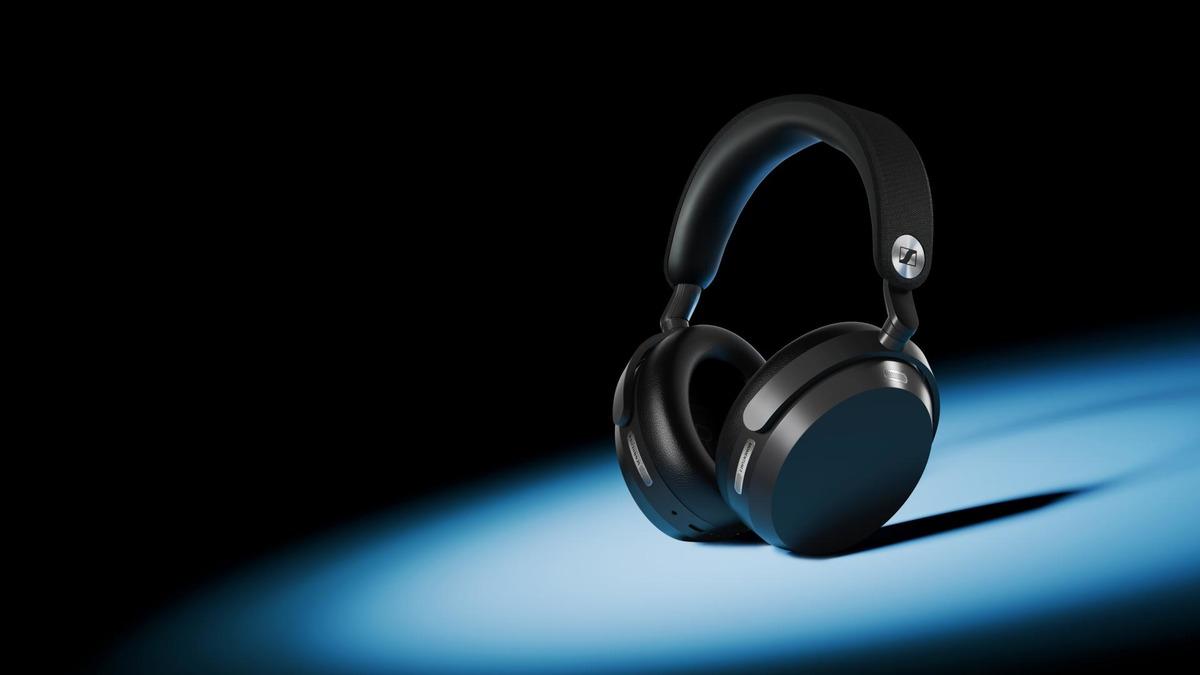 Senn_Black_M5_Product_KV_Full_Format_HighRes
