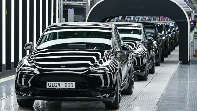 Tesla, Berlin Fabrikasında Üretimi Artıracak!