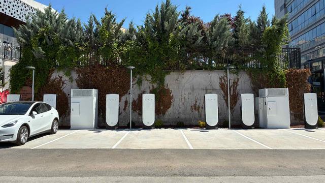 Tesla, Ankara'ya Yeni Supercharger İstasyonu Kurdu