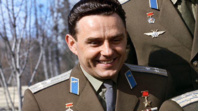 Öleceğini Bile Bile Uzaya Giden Kozmonot: Yörüngeden Düşen Adam Vladimir Komarov'un Sarsıcı Hikayesi