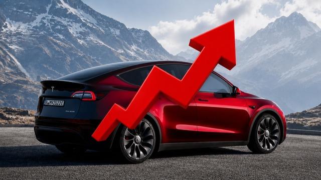 Tesla Model Y Türkiye'de Zamlandı: Yeni Fiyatlar Açıklandı