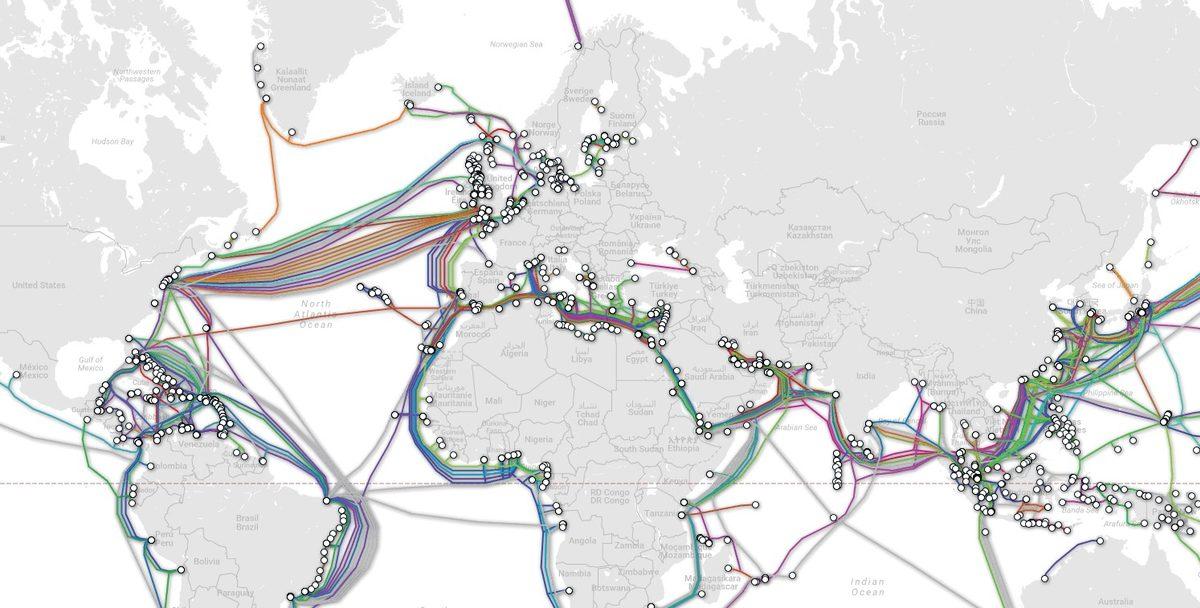 Tüm Dünyayı Bir Örümcek Ağı Gibi Saran Okyanus Altı İletişim Kabloları Ne İşe Yarıyor?