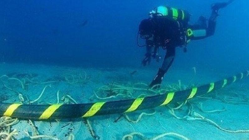 Tüm Dünyayı Bir Örümcek Ağı Gibi Saran Okyanus Altı İletişim Kabloları Ne İşe Yarıyor?