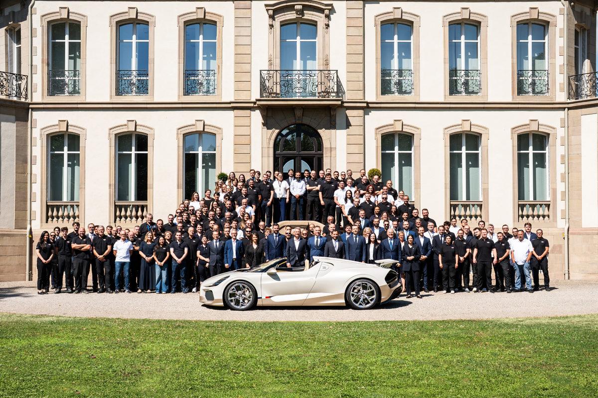 01 2606 BUGATTI-W16-Mistral-End-of-Production