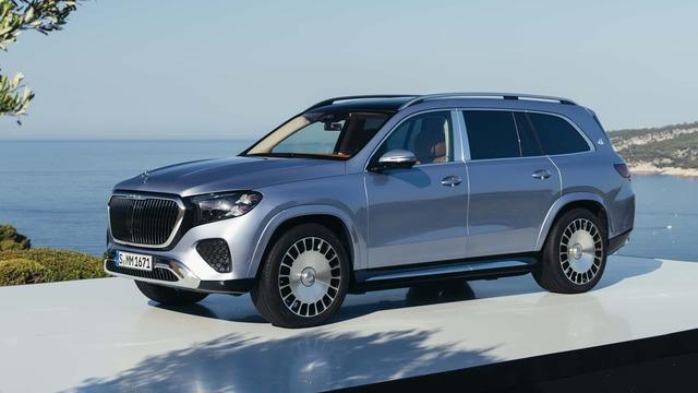 Yeni Mercedes-Maybach GLS Tanıtıldı: V8 Motor, Rose Altın Detaylar ve Dahası...