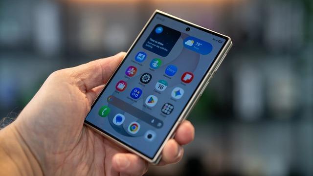 Samsung Galaxy Z Fold 8 Ön Siparişleri Galaxy S26 Serisini Yakaladı: Katlanabilir Telefonlarda Tarihi Rekor!