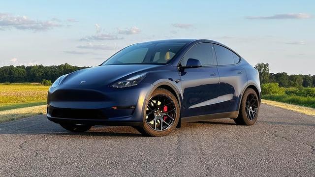 İkinci El Tesla'yı Sıfır Fiyatının Üzerine Koyan Satıcıya Ticaret Bakanlığı 325 Bin TL Ceza Kesti