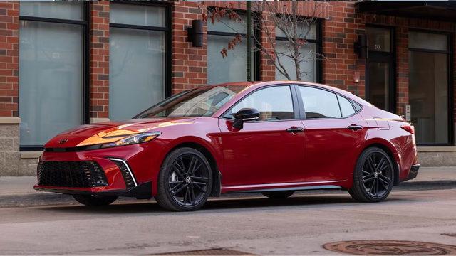 Toyota, 500 Binden Fazla Otomobilini Geri Çağırdı: İyi de Neden?