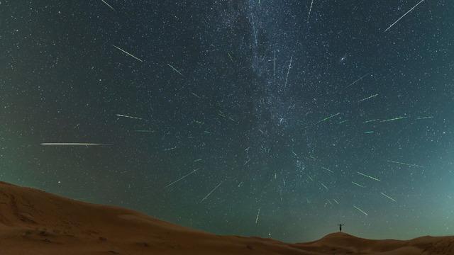 Bu Gece Gökyüzünde Şölen Var! Parseid Meteor Yağmuru Saat Kaçta Başlayacak? 