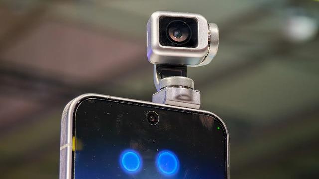 HONOR Robot Phone Tanıtıldı: İşte Fiyatı ve Özellikleri