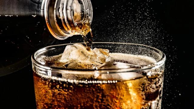 Kola Benzeri Şekerli İçeceklerin Mide Kanseriyle Bağlantılı Olduğu Kanıtlandı