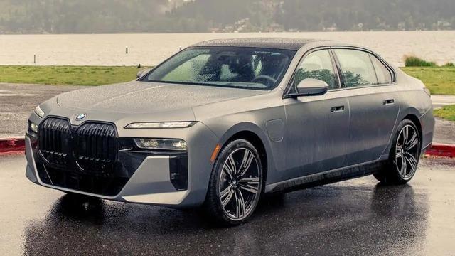 BMW, 27 Binden Fazla Aracı Geri Çağırdı: İşte Sebebi!