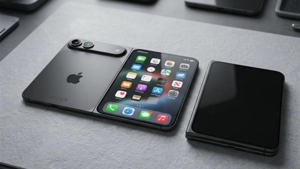 Katlanabilir iPhone'u Test Edenlerden İlk Yorumlar Geldi