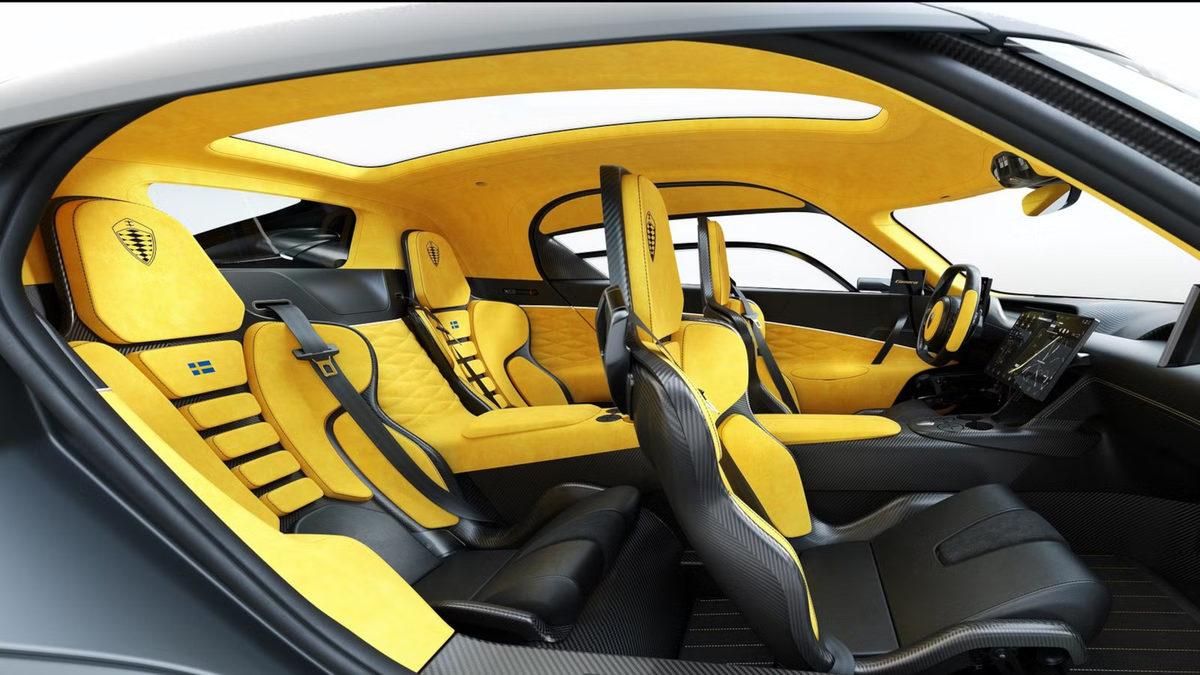 koenigsegg-gemera-interior