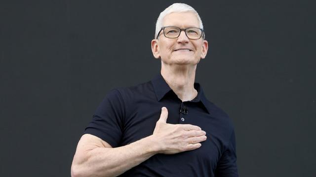 15 Yılın Ardından Apple CEO'luğunu Bırakan Tim Cook, Son Mesajını Paylaştı