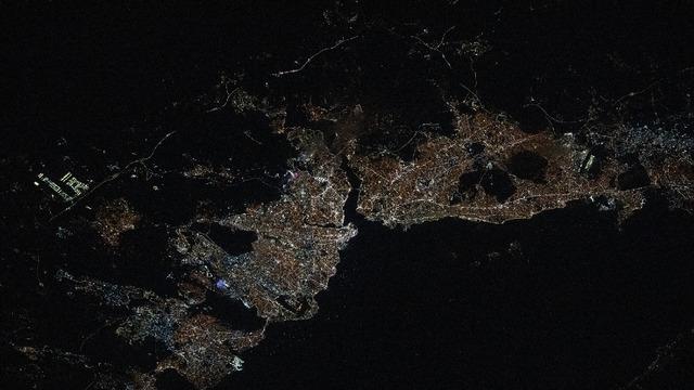 ISS, İstanbul'un Uzaydan Fotoğraflarını Paylaştı