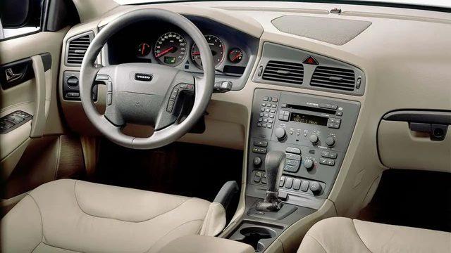 Volvo Fiziksel Düğmelere Geri Dönüyor: Peki Ekranlara Ne Olacak?
