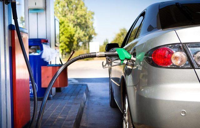 Yakıt Lambası Yandıktan Sonra Kaç Kilometre Gidilir?