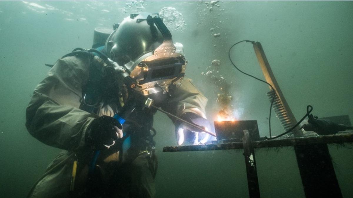 Dünyanın En İlginç ve Tehlikeli Mesleklerinden Biri: Su Altı Kaynakçılığı!