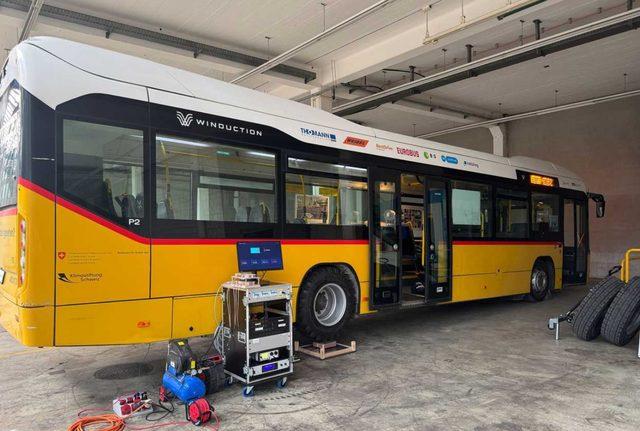 Ne Kablo Var Ne Fiş: Asfalttan Elektrik Çeken Akıllı Lastik Üretildi!