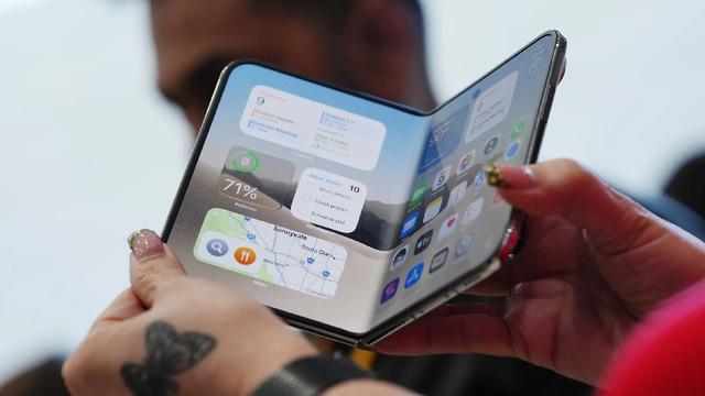Apple, iPhone Duo Siparişlerine Sınır Getirdi