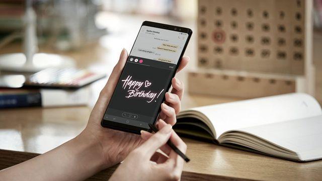 Note 8’in İlk Gerçek Reklamı Ortaya Çıktı: Canlı Mesajlarda Aşk bir Başka!