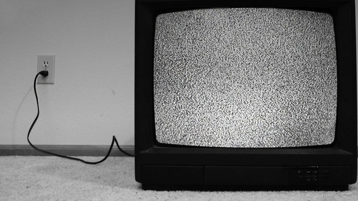 Evrenin Büyük Patlamayla Oluştuğuna Dair İlginç Kanıtlardan Biri: Televizyonlardaki Karıncalı Ekran