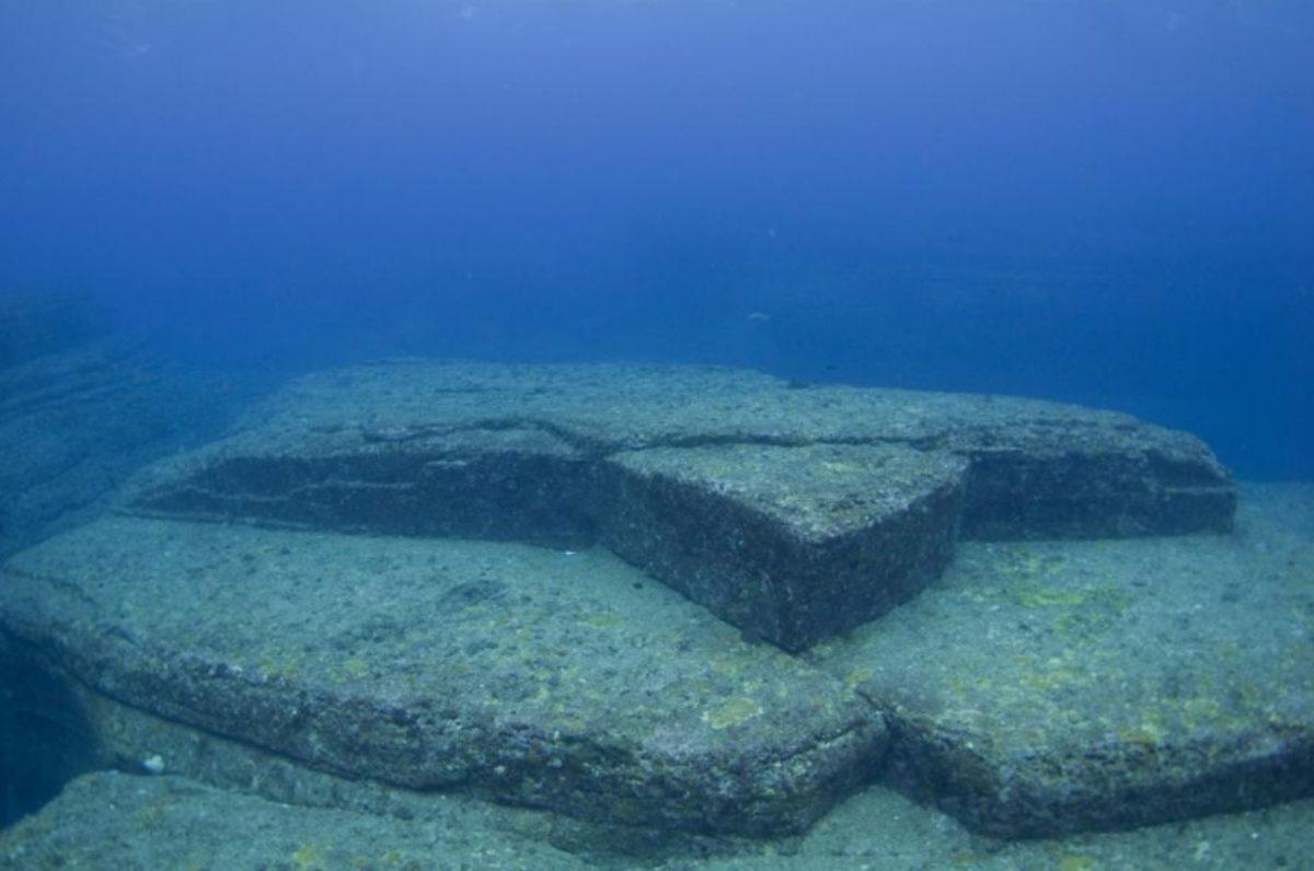 Japonya’da Bulunan ve Gizemi Hala Çözülemeyen Su Altı Yapısı