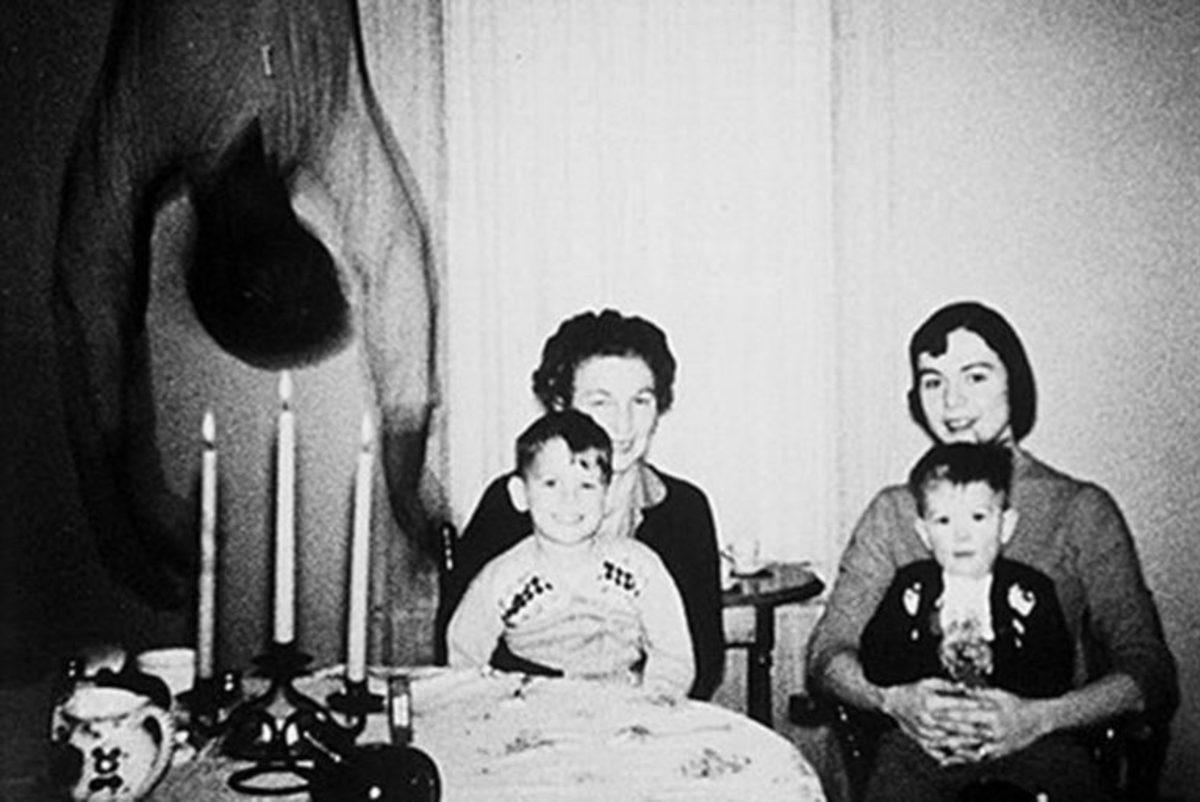 İnternet Sayesinde Popüler Olup Açıklama Getirelemeyen 7 Gizemli Fotoğraf