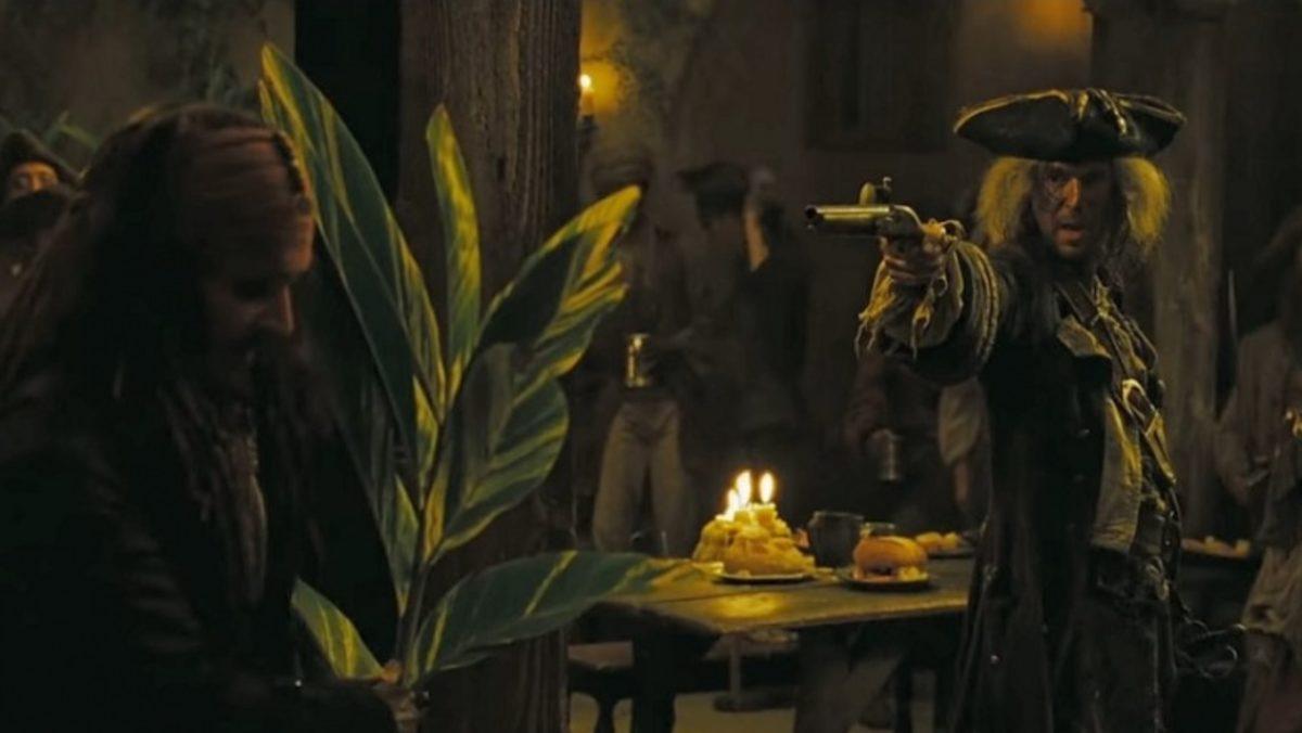 Karayip Korsanları Serisi Filmlerindeki En Büyük 10 Hata!