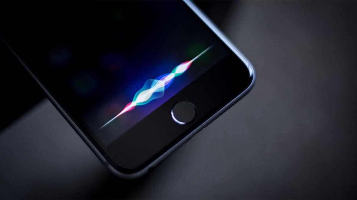 Siri ’Eskort’ Arayan Sapkın Kullanıcıları Olmadık Bir Yere Yönlendiriyor!