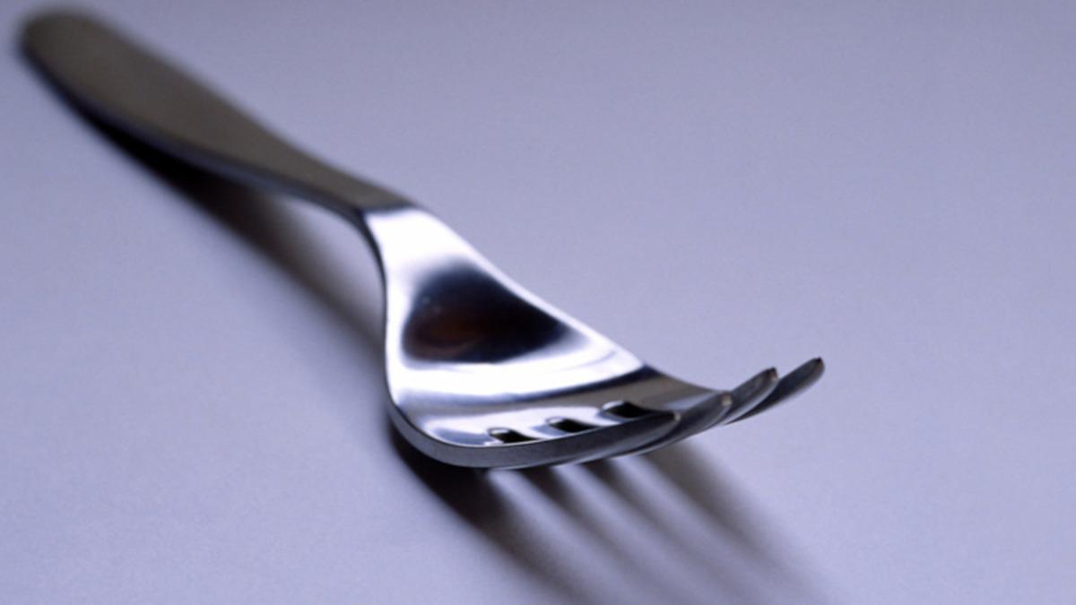 Demir ve Metal Maddeler, Oda Sıcaklığında Neden Daha Soğuk Olurlar?