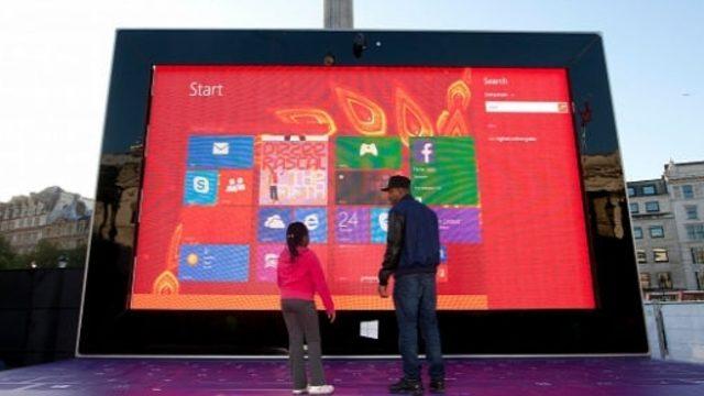 Devasa Tabletler Artık Evlerde