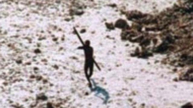 Yardıma Gelen Ziyaretçileri Teker Teker Öldüren Psikopat Bir Kabile: Sentinel