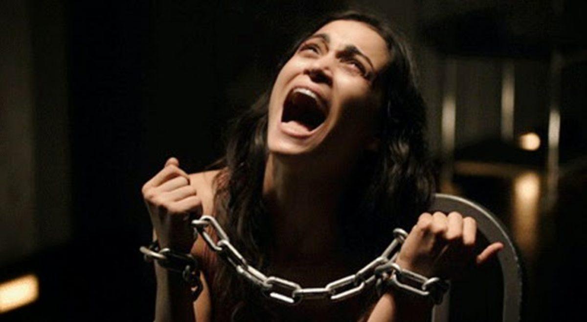 Tüm Zamanların En İğrenç ve Rahatsız Edici 9 Filmi!