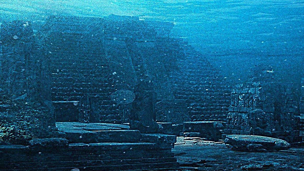 Çin’de Bir Gölün Altında Bulunan, Gizemli Piramitlerle Dolu Dev Antik Kentle Tanışın!