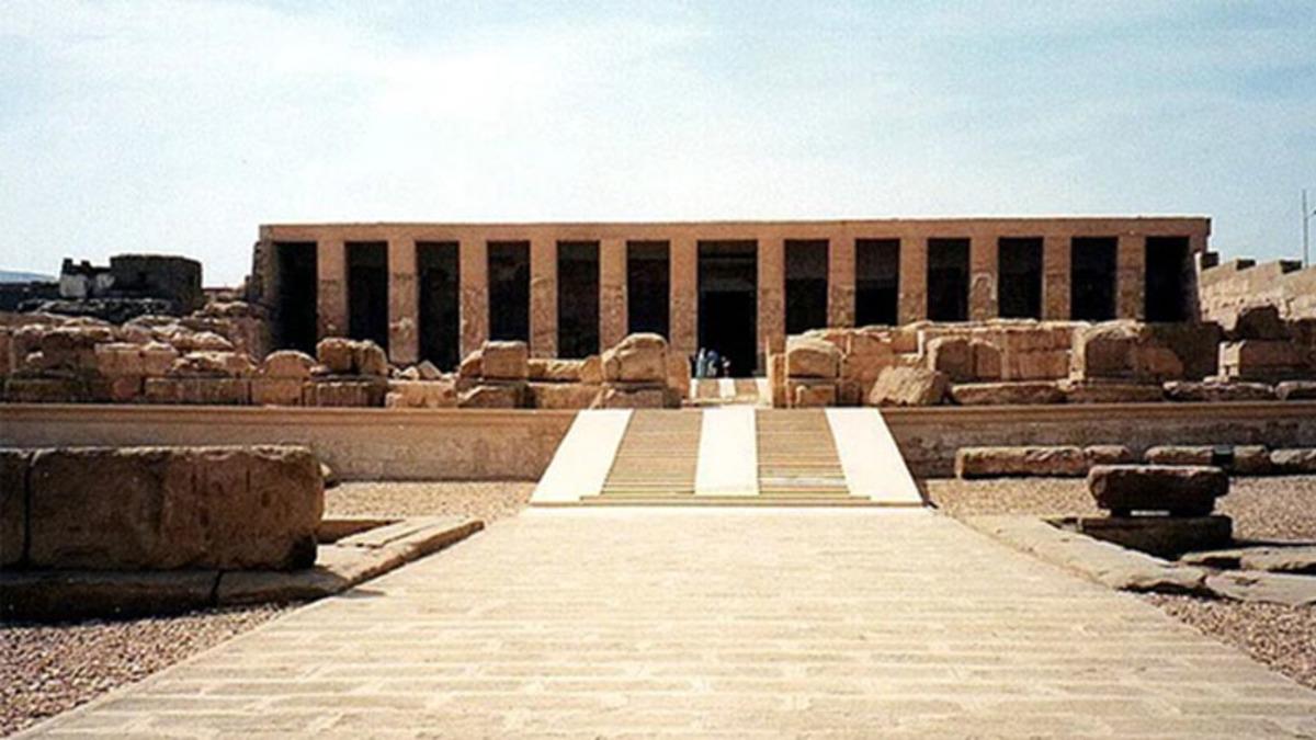 İçinde UFO ve Helikopter Tasvirlerinin Bulunduğuna İnanılan Gizemli Yer: Abydos Tapınakları