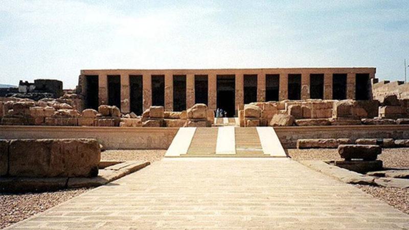 İçinde UFO ve Helikopter Tasvirlerinin Bulunduğuna İnanılan Gizemli Yer: Abydos Tapınakları