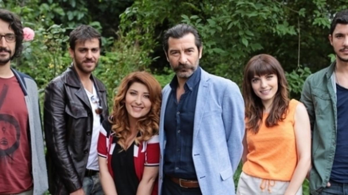 Ulan İstanbul Dizisinin İzlenme Sayısı 500 Bin Kişiye Ulaştı