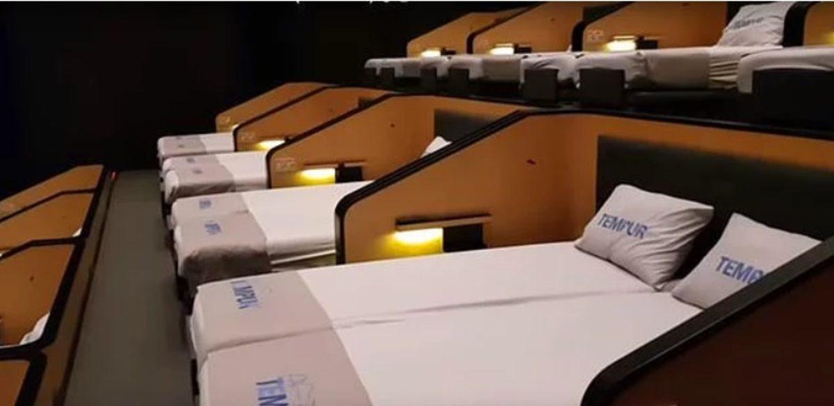 Uzanarak Film İzlemeyi Sevenlere: Türkiye’nin İlk Yataklı Sinema Salonu